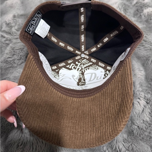 Von Dutch NWT! Shearling Brown Corduroy Trucker Hat - Picture 2 of 3